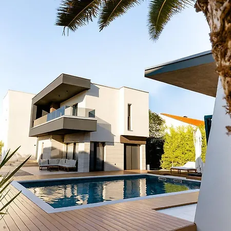 Villa Luxury Positiva With Heated Pool By Interhome Vir